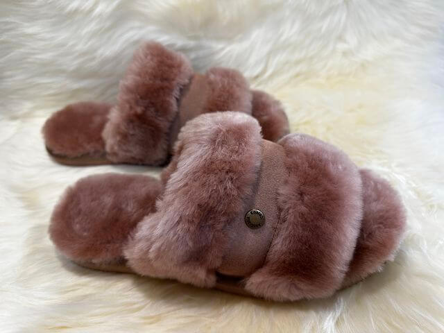 Sheepskin Footwear Image - 55